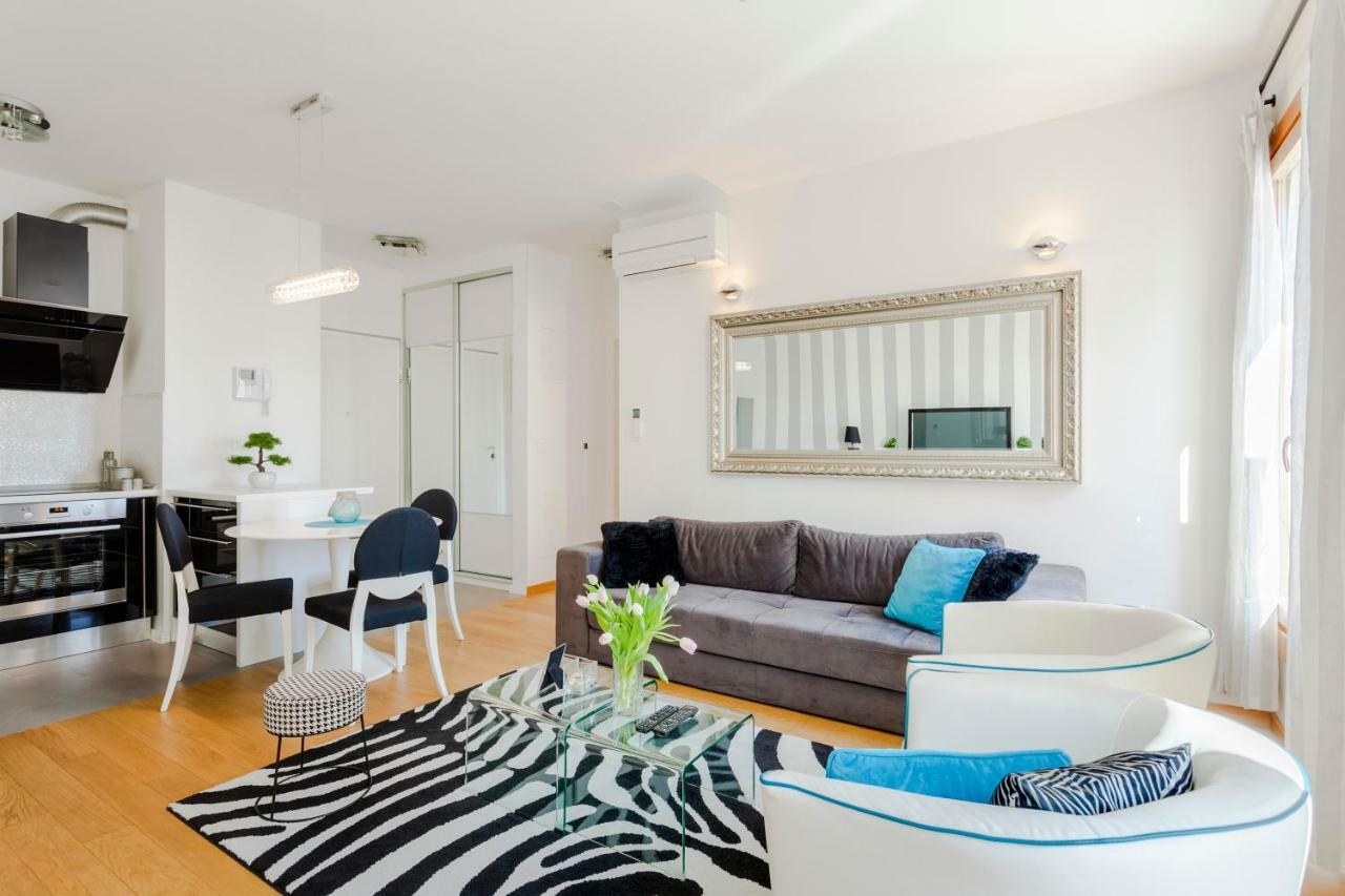New Luxury Apartment Nives On Seaside Split Buitenkant foto