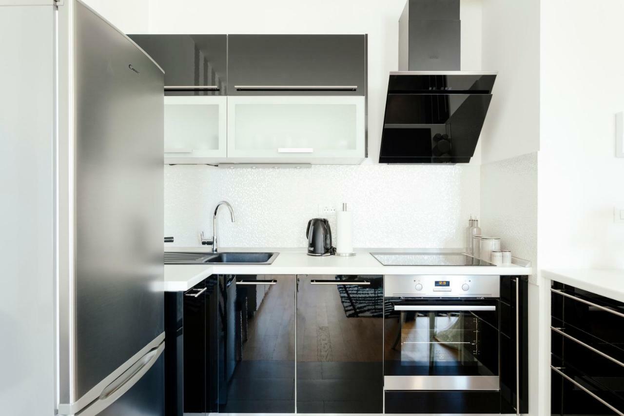 New Luxury Apartment Nives On Seaside Split Buitenkant foto